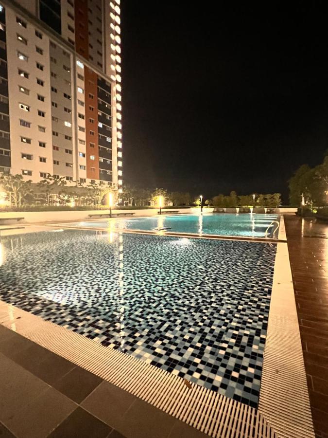 High Flyer Klia At Alanis Residence Kota Warisan Sepang Bagian luar foto
